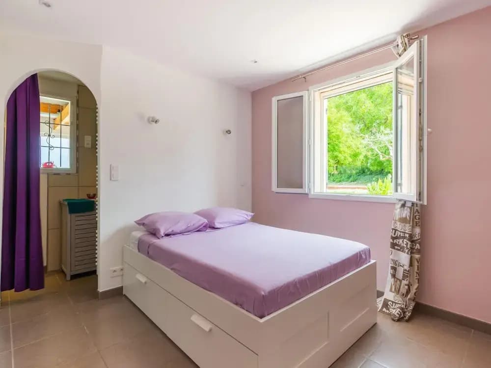Holiday Home in Vaucluse Near Mont Ventoux - Photo 2