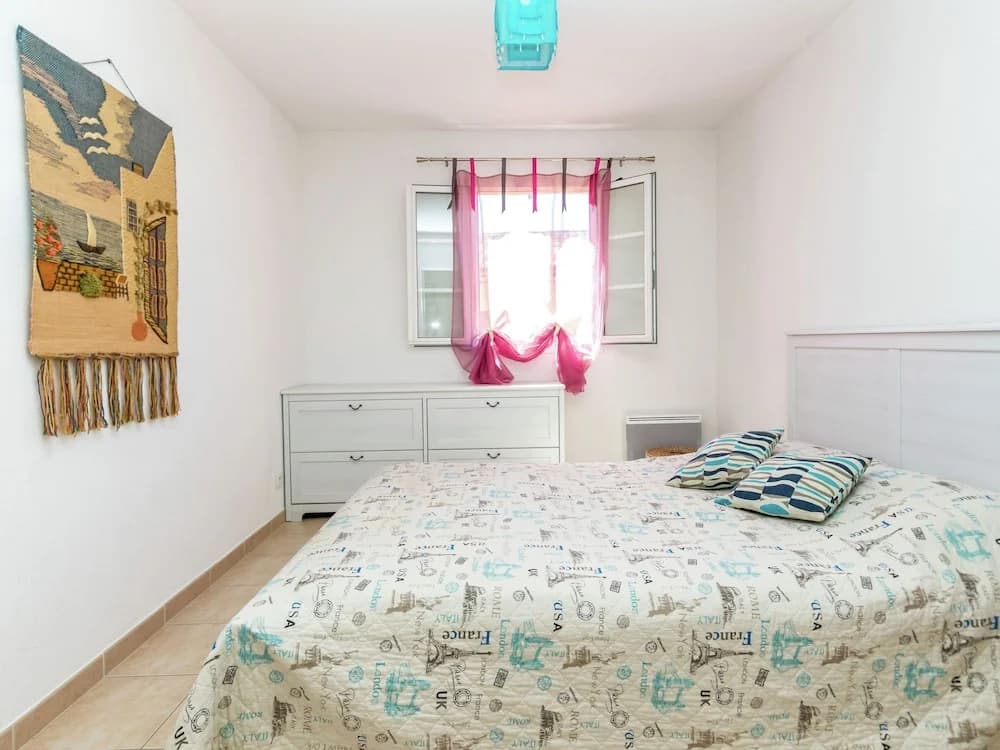 Charming Apartment in Mallemort with Swimming Pool - Photo 3