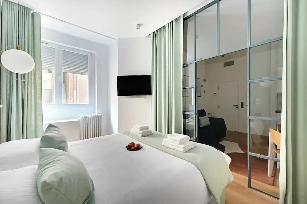 Charming Apartment in Marais With 1 Room - Photo 5