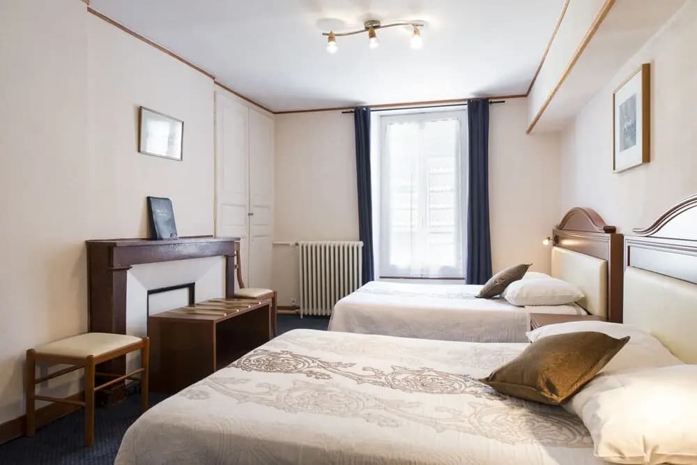 Logis Hotel Central Montargis - Photo 3