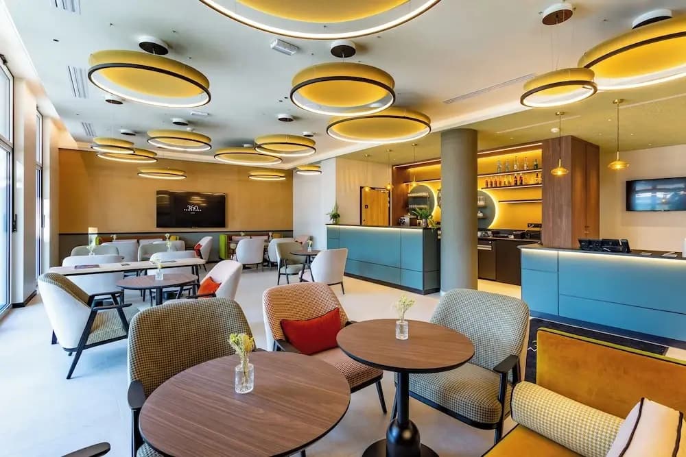Hotel Panorama 360 Bourg En Bresse - Photo 2