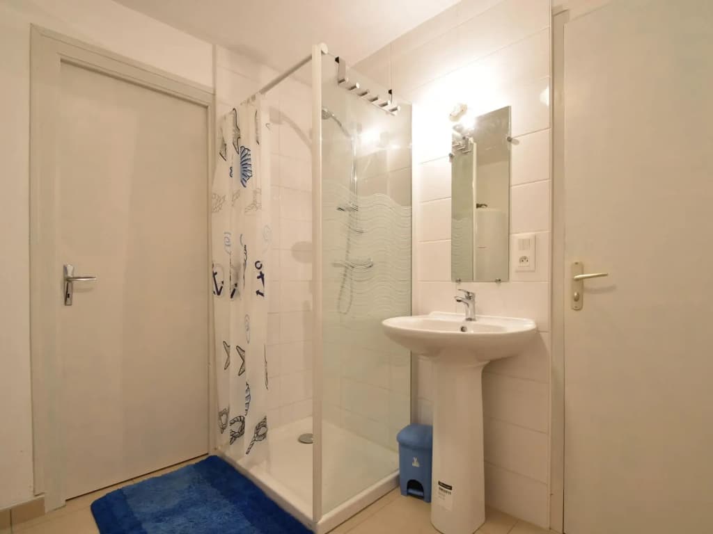 Charming Brittany Hideaway - Miniature 7