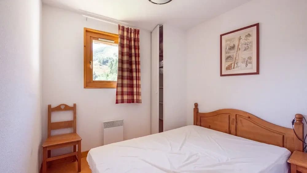 Apartment in Saint-sorlin Near Ski Resort - Photo 1