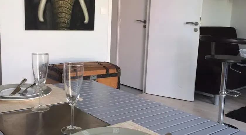 3-Bedroom Apartment Quai Des Grands Augustins - Miniature 8