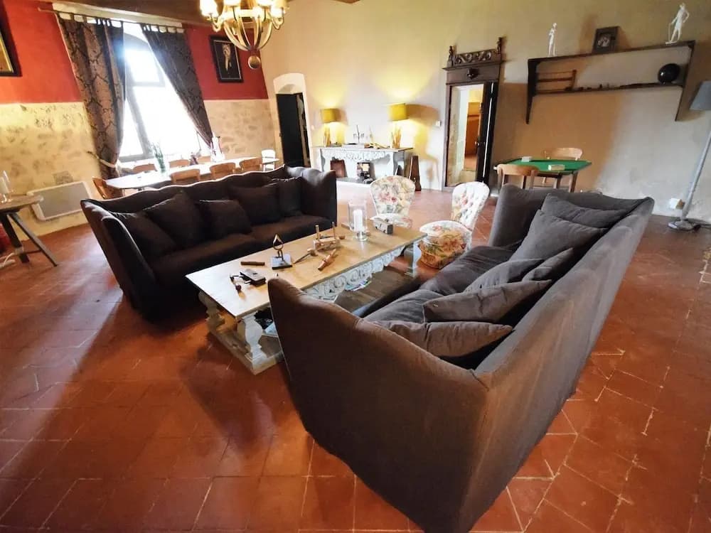 Castle Near Agen With Shared Pool - Photo 2