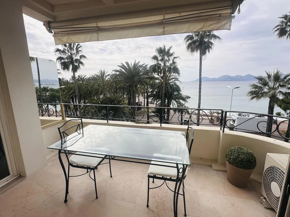 One Bedroom Apartment With a sea View Right by the Croisette Beaches and the Center of Cannes - 2287 - Miniature 8