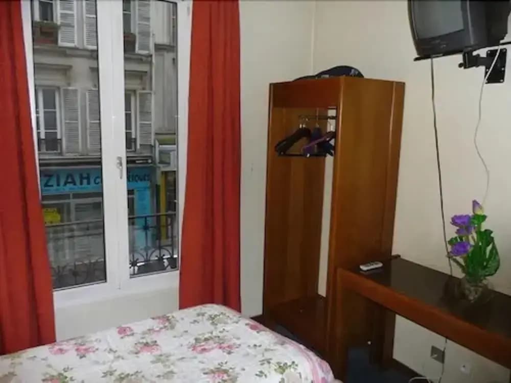 Nouvel Hotel Paris 18 - Miniature 7