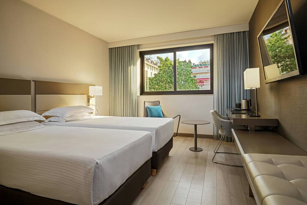 AC Hotel by Marriott Nice - Photo 2