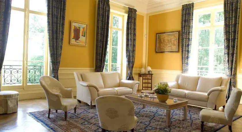 Chateau des essards - Photo 3