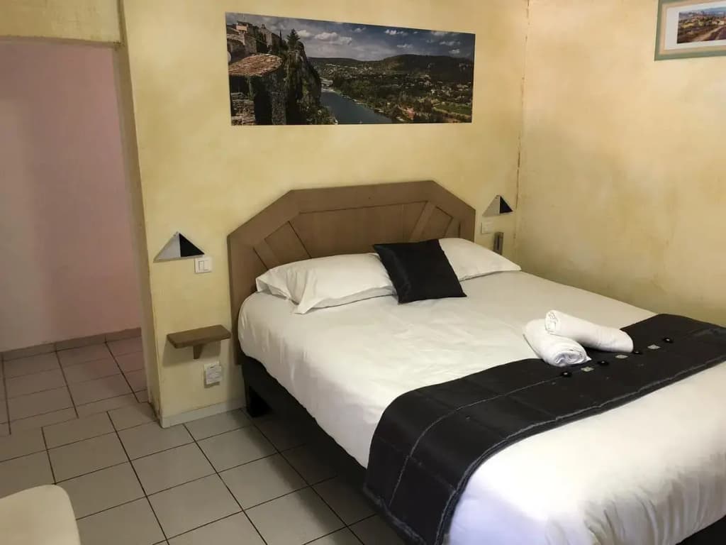 Logis Hotel Bellevue - Photo 5