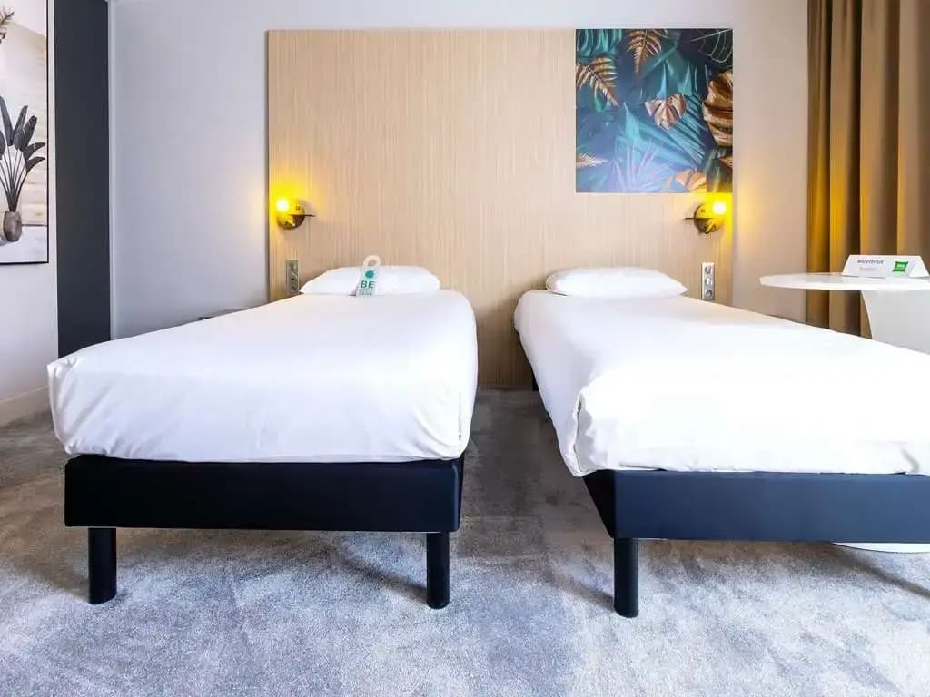 Ibis Styles Troyes Centre - Photo 2