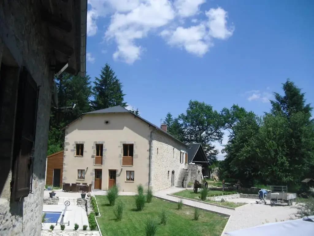 La Roussilhe - Photo 2