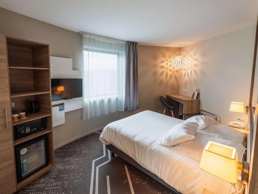 Mercure Poitiers Site du Futuroscope Hotel - Photo 5