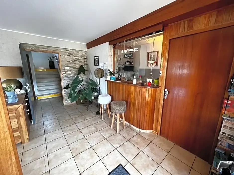 Hôtel les Chaumettes - Miniature 6