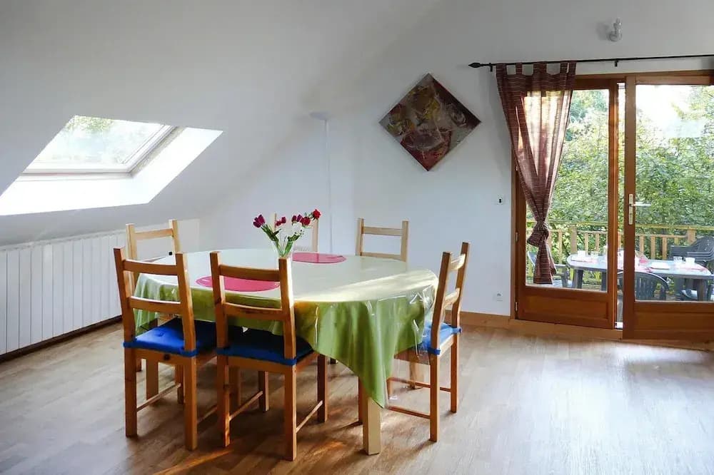 Pretty Flat With Roof Terrace and Large Garden - Photo 4