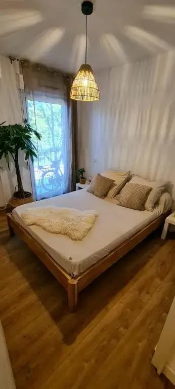Appartement avec terrasse, parking et proche tramway - Photo 4