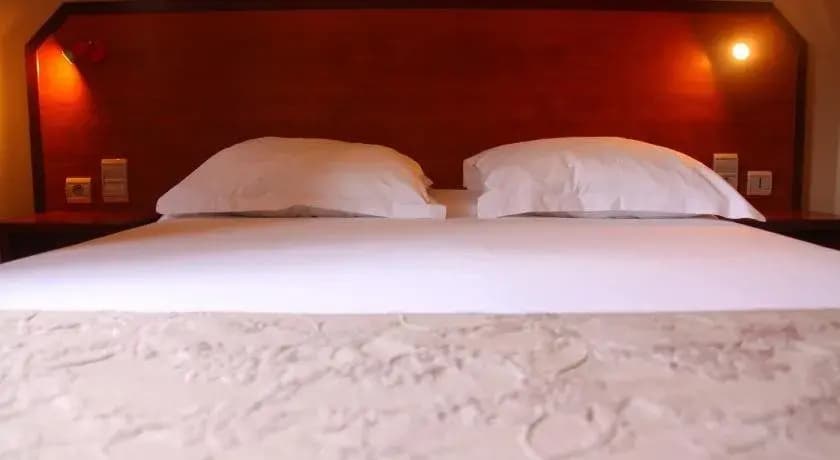Hotel Restaurant La Traverse - Photo 3