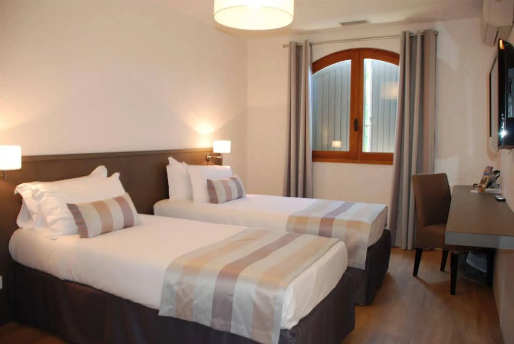 Hôtel La Résidence des 3 Barbus - Photo 3
