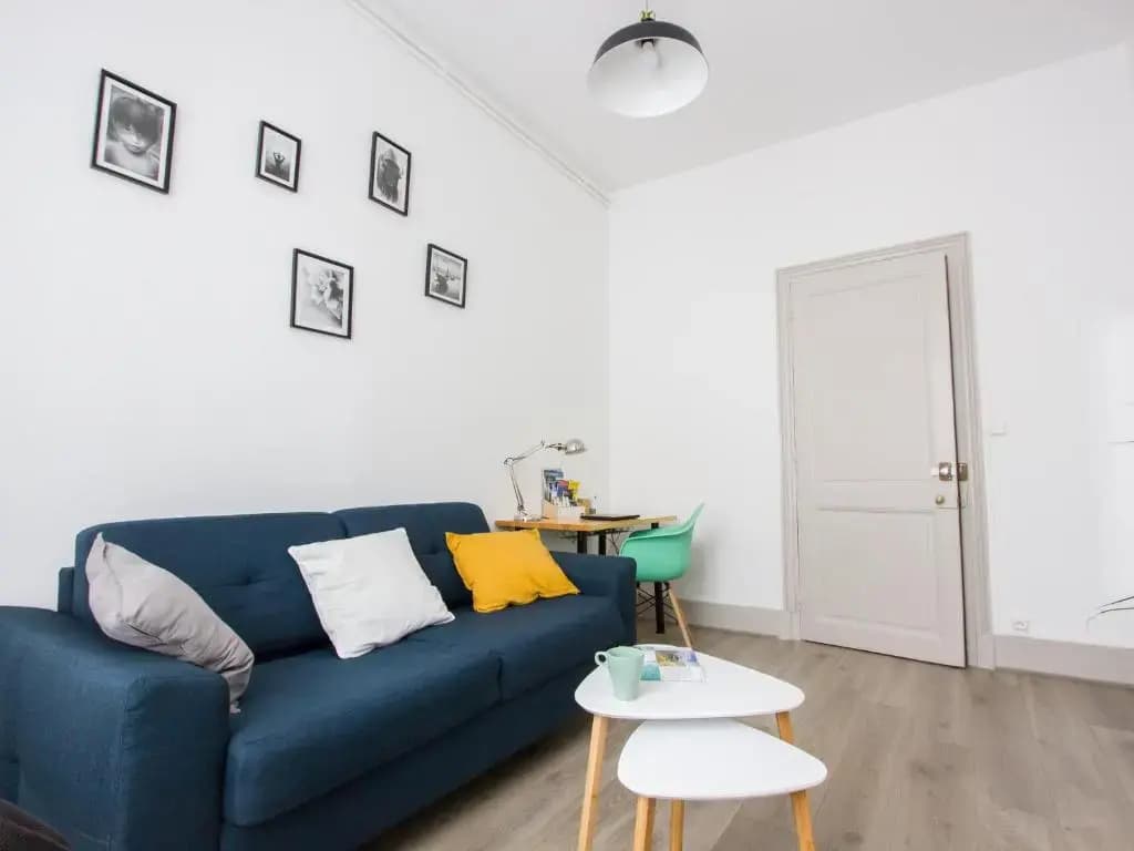 Le 62 - Spacieux T2 - Garage Gratuit, Jardin, Tram - Photo 2