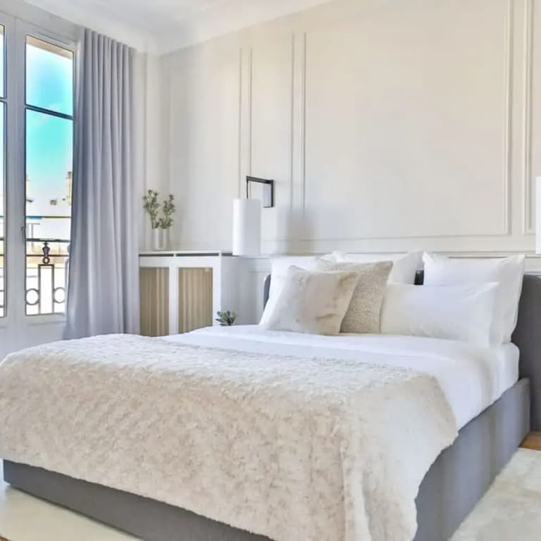 Design Passy Terrace 2 Bedroom Apt With Balcony in Paris - Photo 4