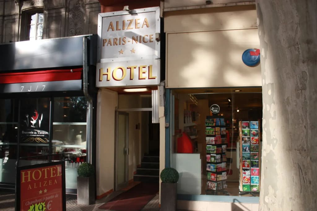 Hôtel Alizéa - Photo 1
