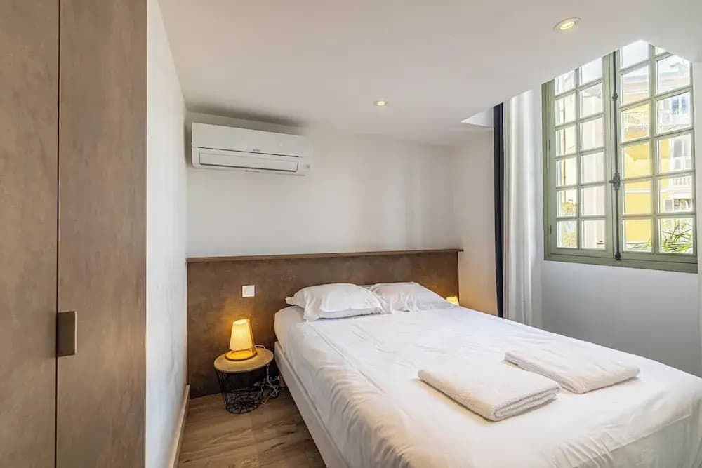 a/c Mezzanine apt 2br/4p - Place Garibaldi - Photo 4