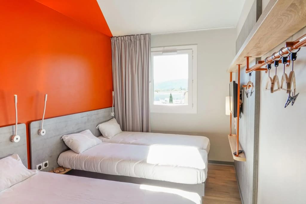ibis budget Aubenas - Photo 5