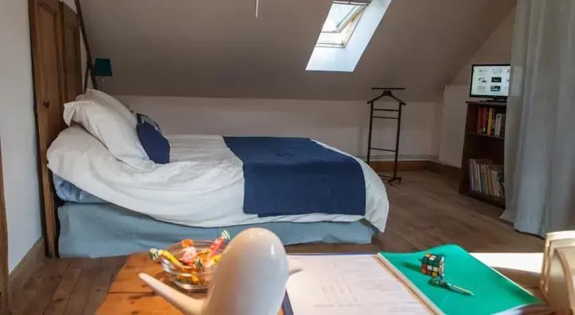 Chambre et table d'Hotes Familiale Pomme et Ardoise - Photo 2