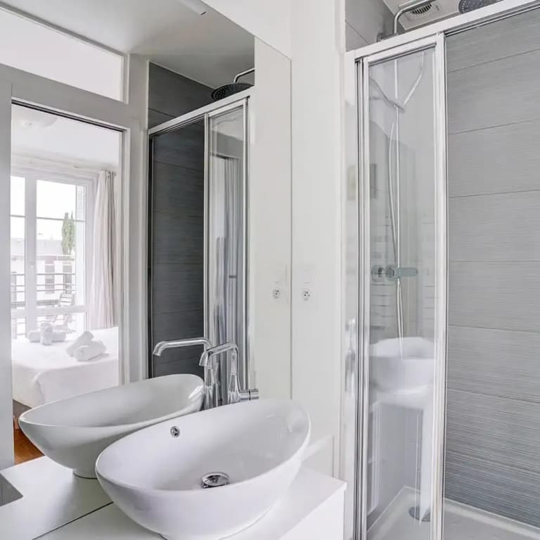 Bright Etoile Bright 2 bed Close to Eiffel Tower Arc the Triomphe et Champs Elysees - Miniature 8