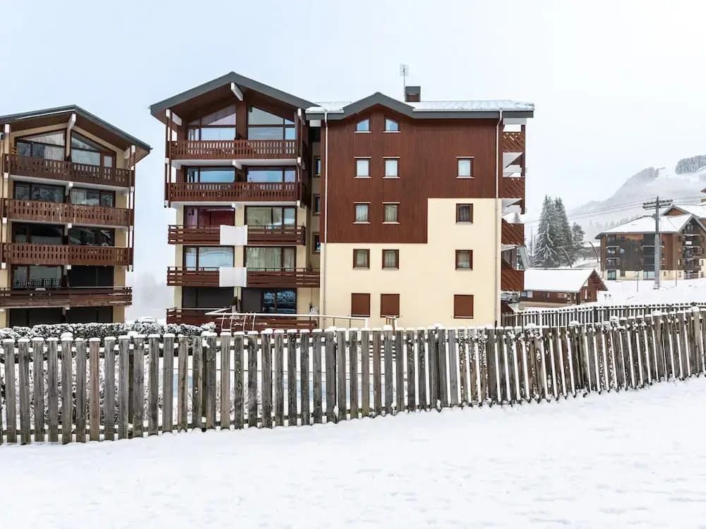 Apartment in France With Ski Slope Access - Miniature 8
