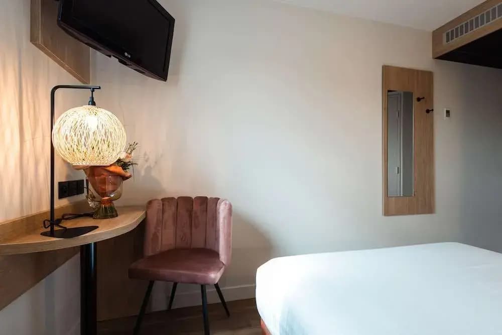 Kyriad Direct Orleans Nord - Cap Saran - Photo 4