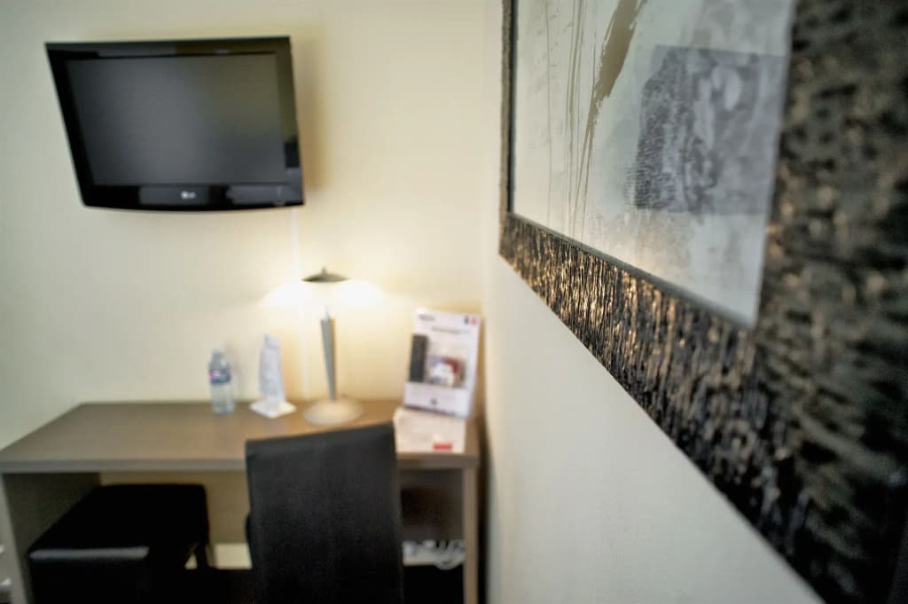 Brit Hotel Le Surcouf - Photo 5