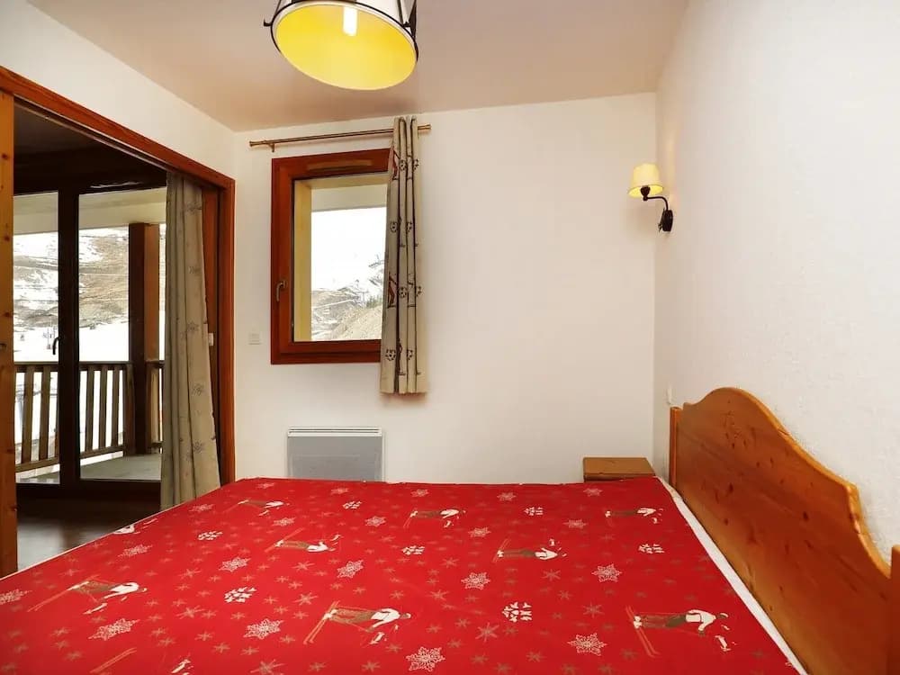 Apartment in French Alps With Pool & Ski Access - Photo 4