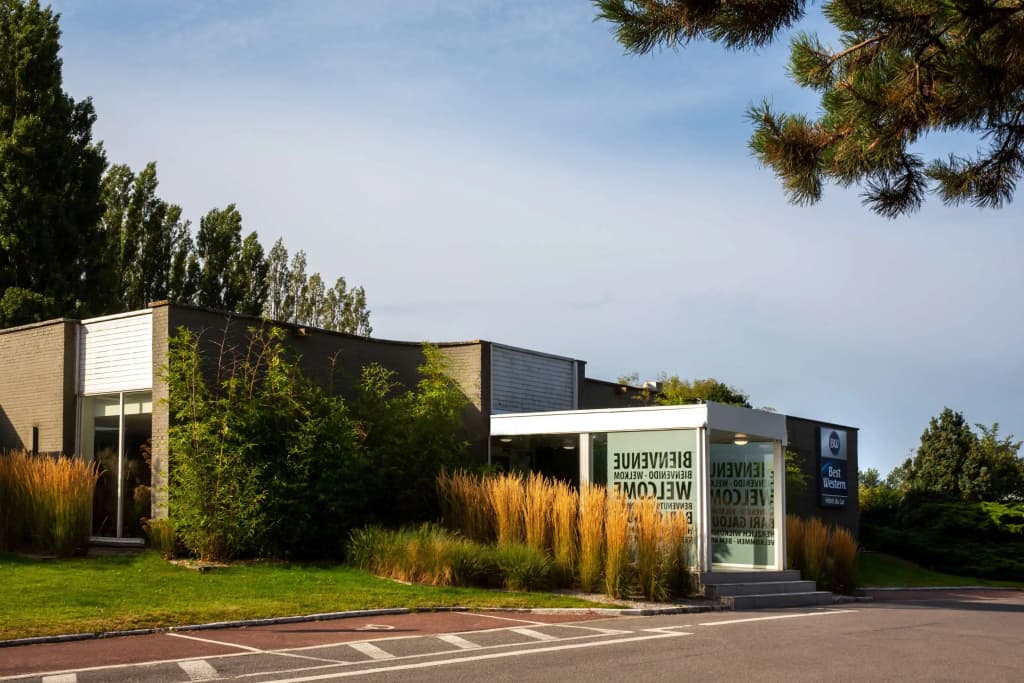 Best Western Hotel du Lac Dunkerque - Photo 1