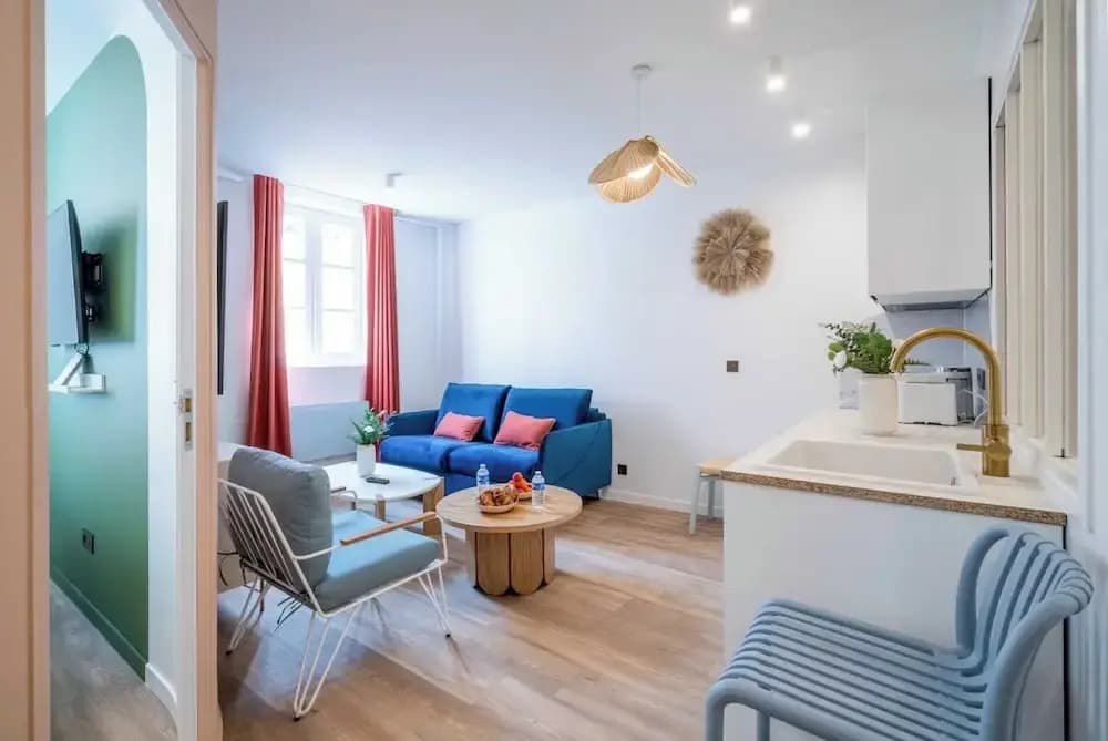 Beautiful 2bdr Flat - Hyper Centre St Tropez - Photo 2
