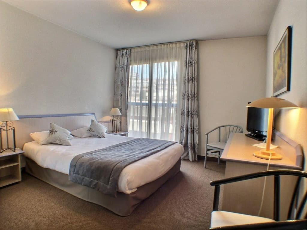 Hotel Thomas - Photo 5