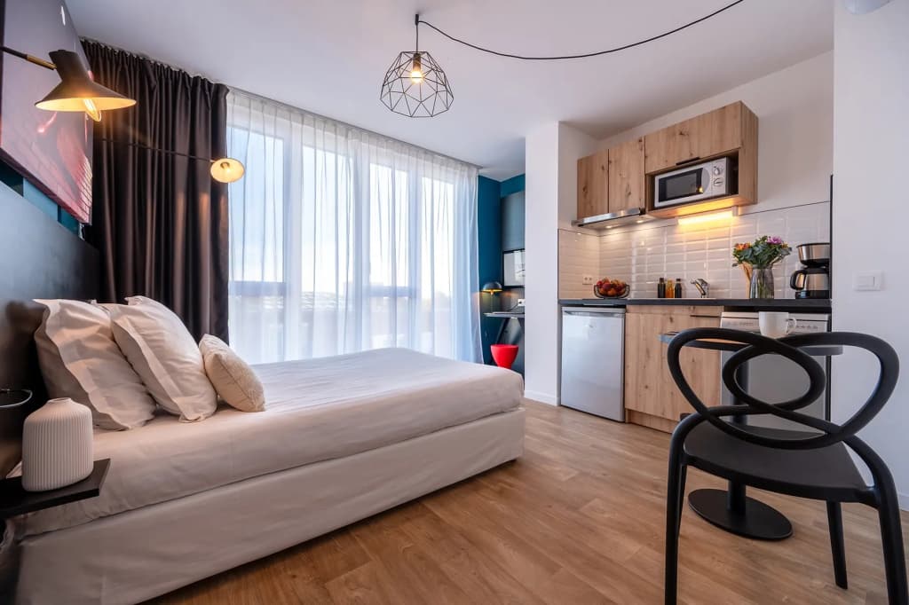 Nemea Appart Hotel Coliseum Amiens Centre - Photo 3
