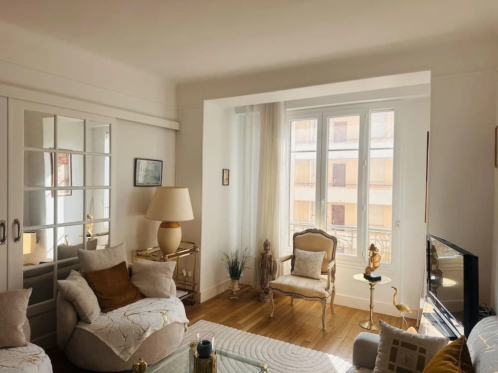 One Bedroom Apartment in Cannes Center a few Steps From the Croisette and the Martinez Hotel - 2032 - Miniature 8