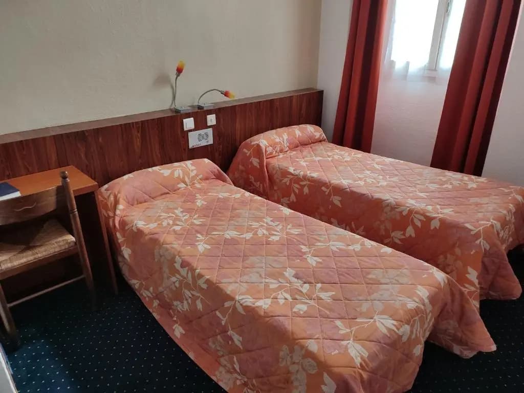 Hotel du Commerce et de Navarre - Photo 3