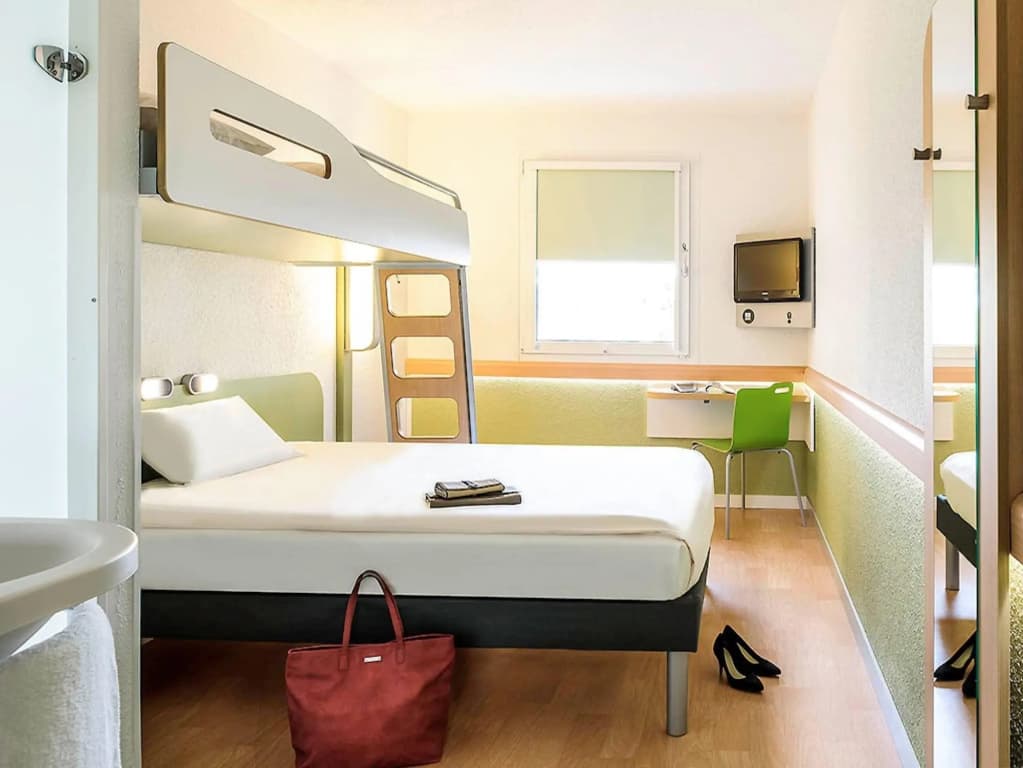ibis budget Lille Ronchin - Photo 4