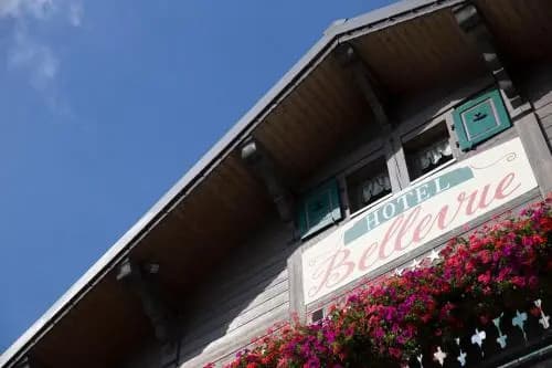 Bellevue - Photo 1