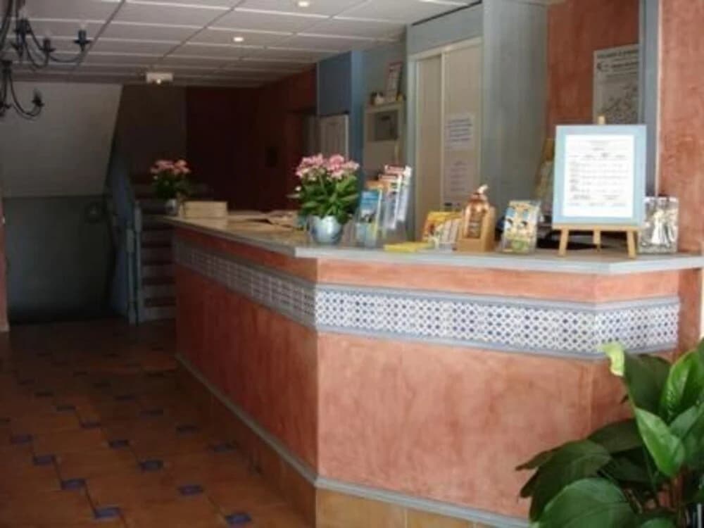 Hôtel les Mimosas - Photo 2