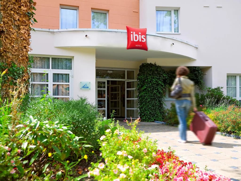 ibis Nancy Brabois - Photo 1
