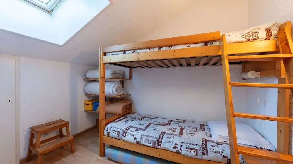 Apartment in Morillon Near Ski Slopes - Photo 3
