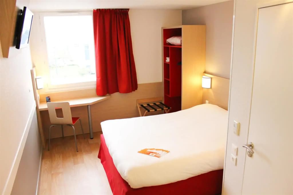 B&B HOTEL Lyon Aéroport Saint-Quentin-Fallavier - Miniature 8