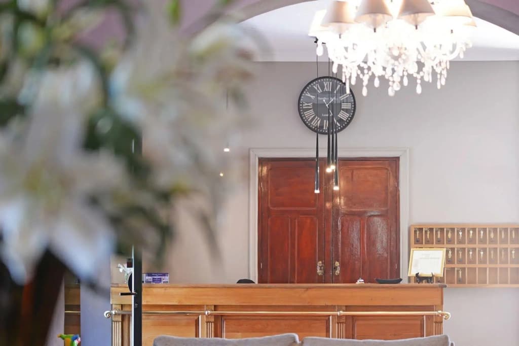 Hotel Restaurant Christophe Colomb - Photo 2