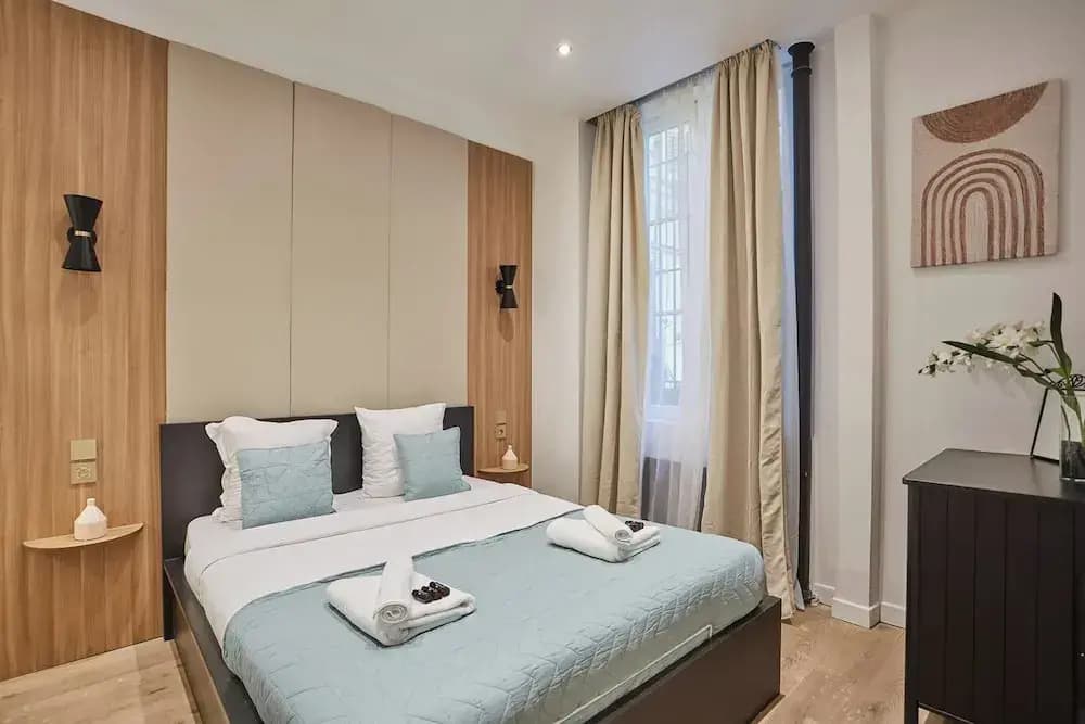 The Upper Marais Superb Apartment for 8 People - Photo 3