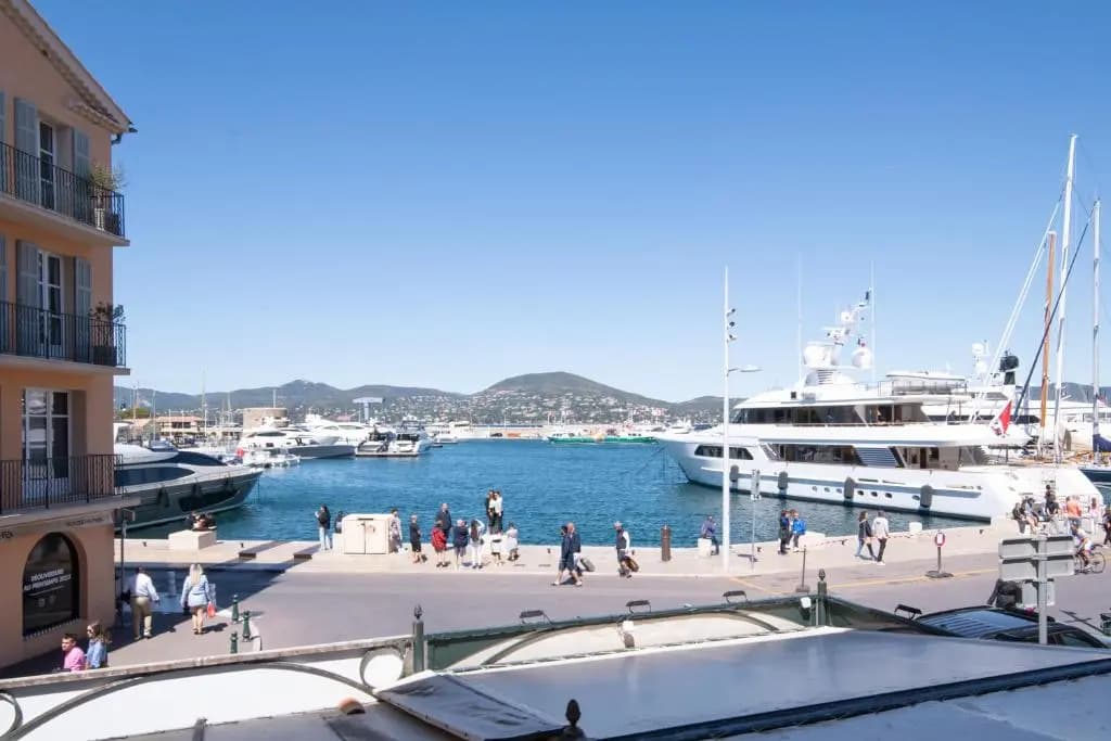 RARE! Appartement, 100m2, Climatisé - Port de Saint-Tropez - Miniature 8