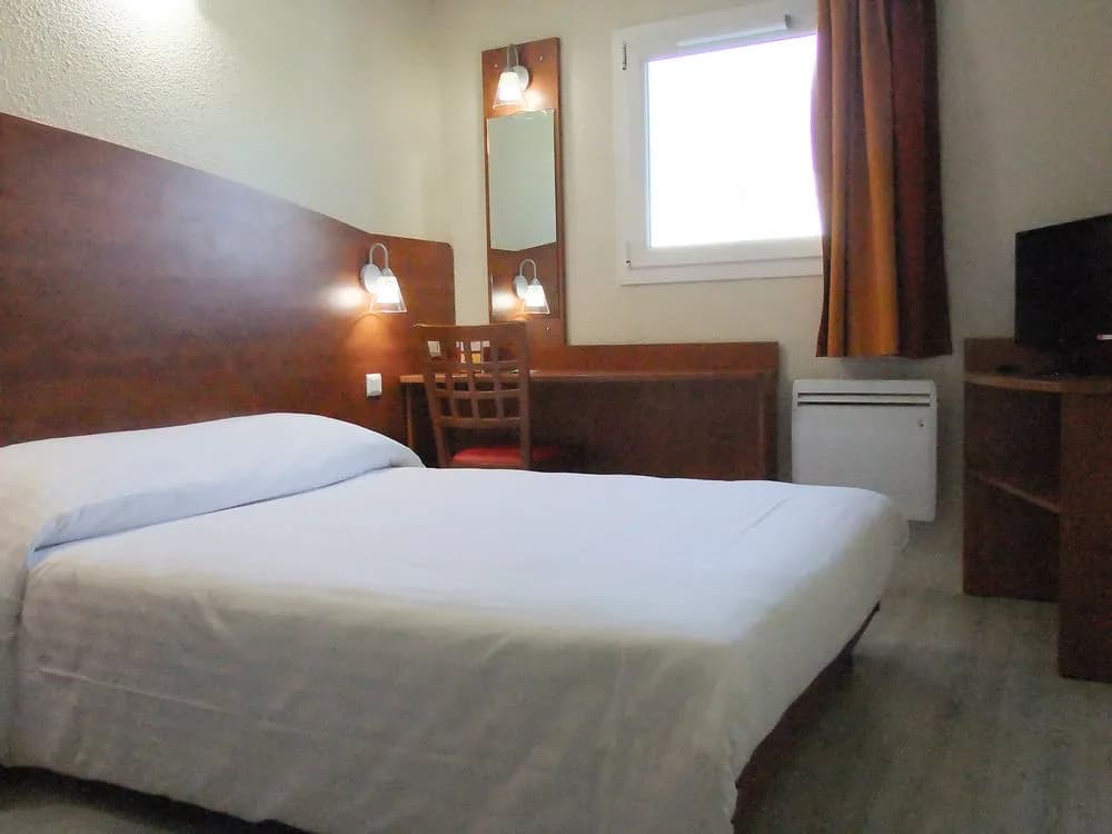 Best Hotel Lyon St Priest - Miniature 6