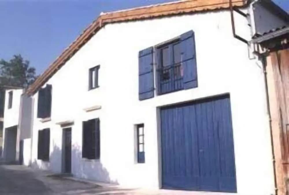 Mas Montluzia - Photo 1